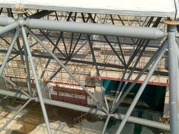 临海公安局网架天基板屋面